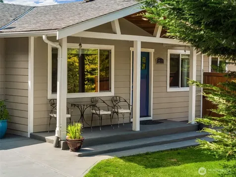 12117 179th Avenue SE Renton WA 98059