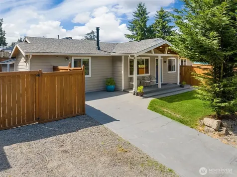 12117 179th Avenue SE Renton WA 98059