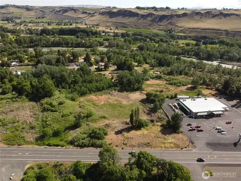 10812 Highway 12 Naches WA 98937