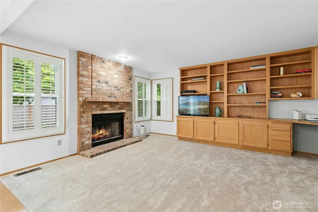 2122 221st Place NE Sammamish WA 98074