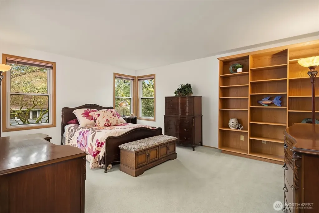 2122 221st Place NE Sammamish WA 98074