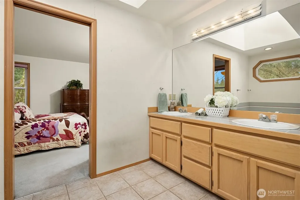 2122 221st Place NE Sammamish WA 98074