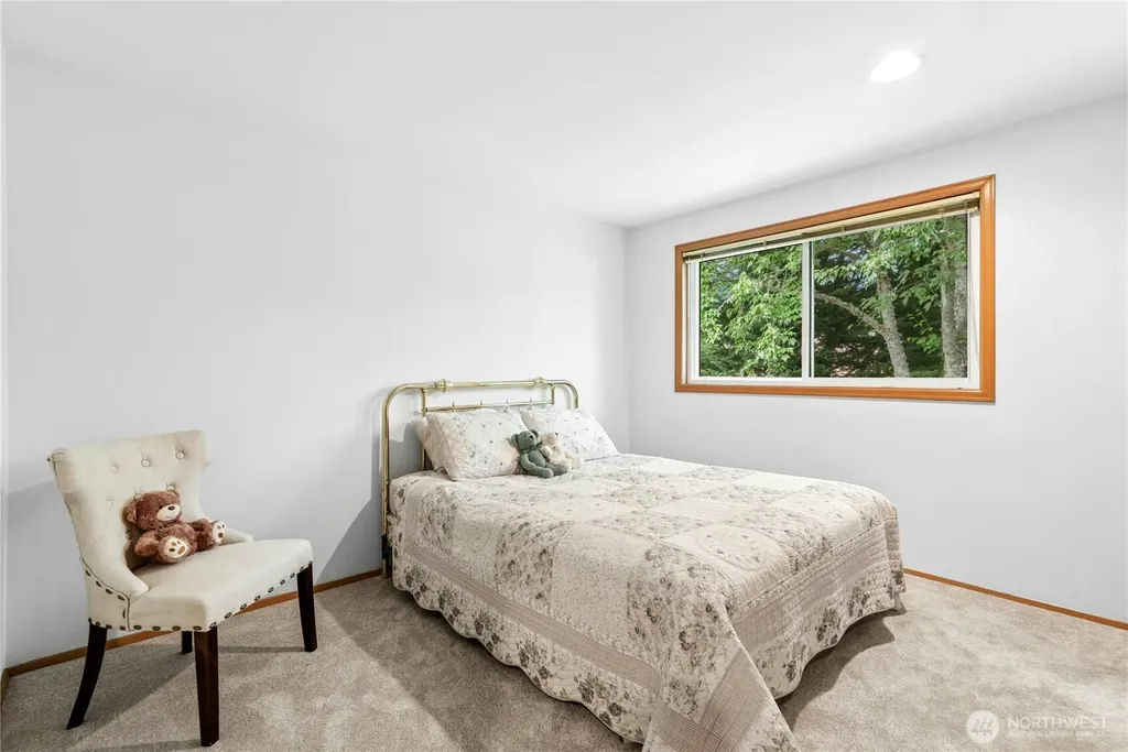 2122 221st Place NE Sammamish WA 98074