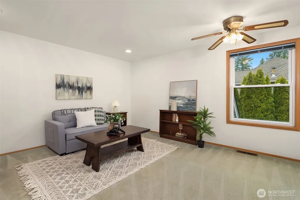 2122 221st Place NE Sammamish WA 98074