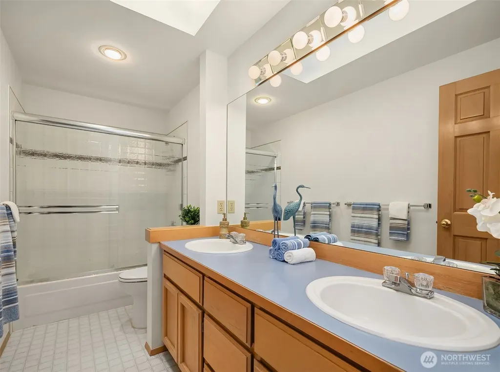 2122 221st Place NE Sammamish WA 98074