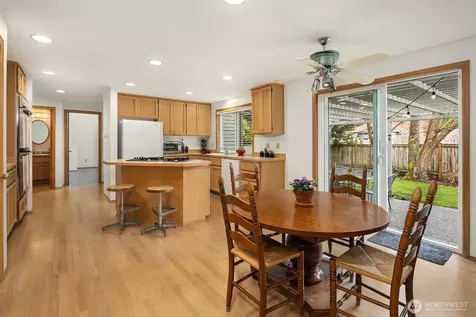 2122 221st Place NE Sammamish WA 98074