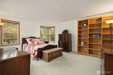 2122 221st Place NE Sammamish WA 98074