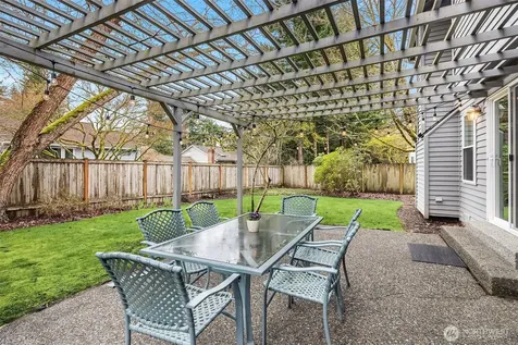 2122 221st Place NE Sammamish WA 98074