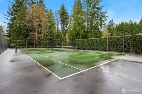 2122 221st Place NE Sammamish WA 98074