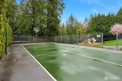 2122 221st Place NE Sammamish WA 98074