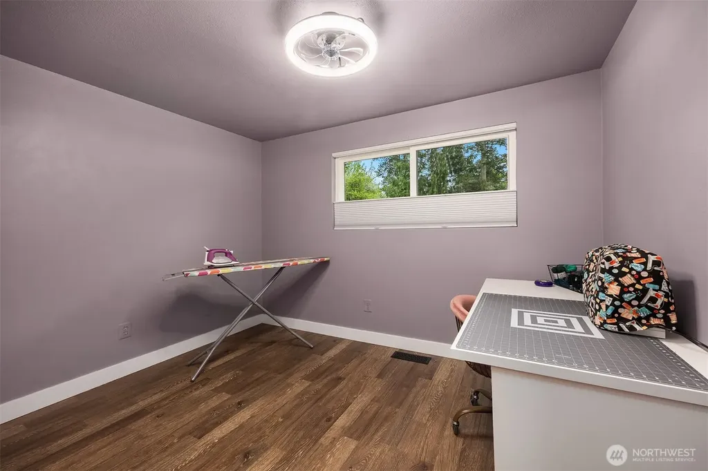 8442 NE 141st Street Kirkland WA 98034
