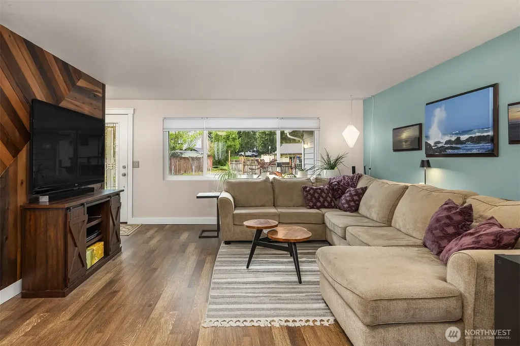 8442 NE 141st Street Kirkland WA 98034