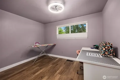 8442 NE 141st Street Kirkland WA 98034