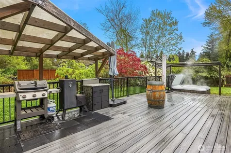 8442 NE 141st Street Kirkland WA 98034