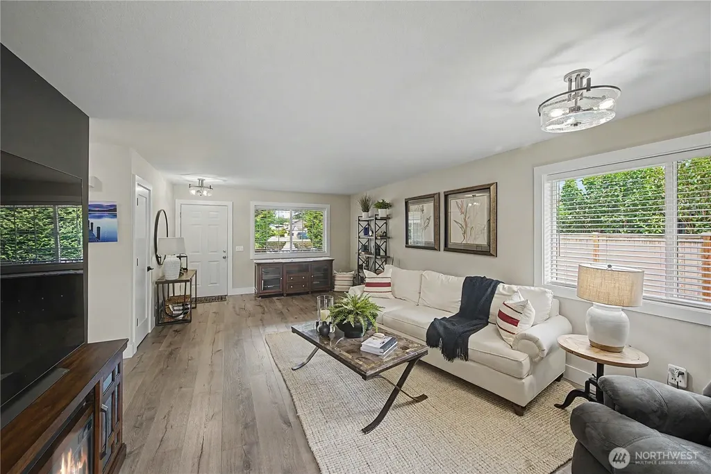 20919 66th Avenue NE Arlington WA 98223