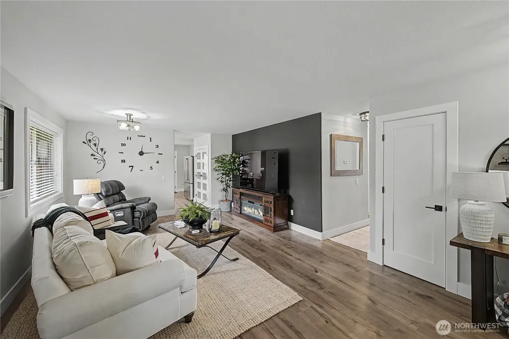 20919 66th Avenue NE Arlington WA 98223