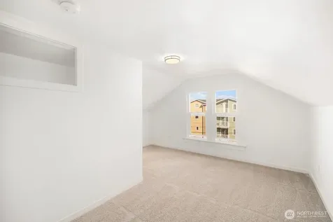 3443 21st Avenue W Seattle WA 98199