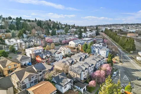 3443 21st Avenue W Seattle WA 98199
