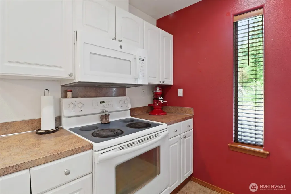 290 E Budd Drive Shelton WA 98584