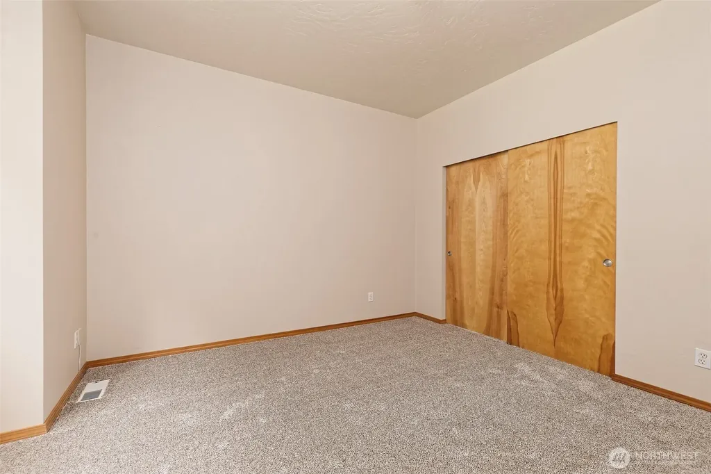 141 E Beaumont Drive Shelton WA 98584