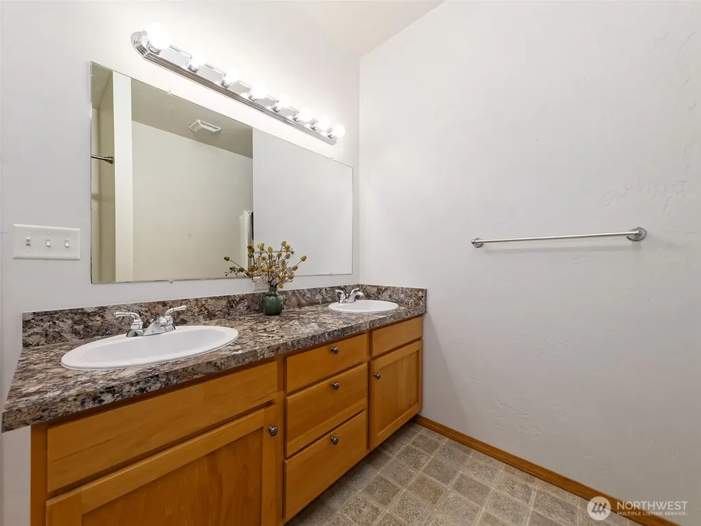 141 E Beaumont Drive Shelton WA 98584