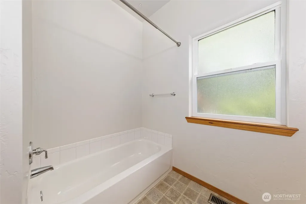 141 E Beaumont Drive Shelton WA 98584