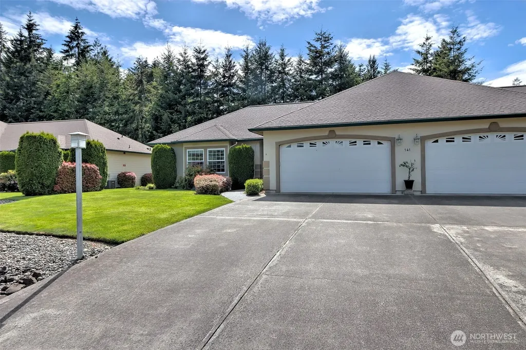 141 E Beaumont Drive Shelton WA 98584