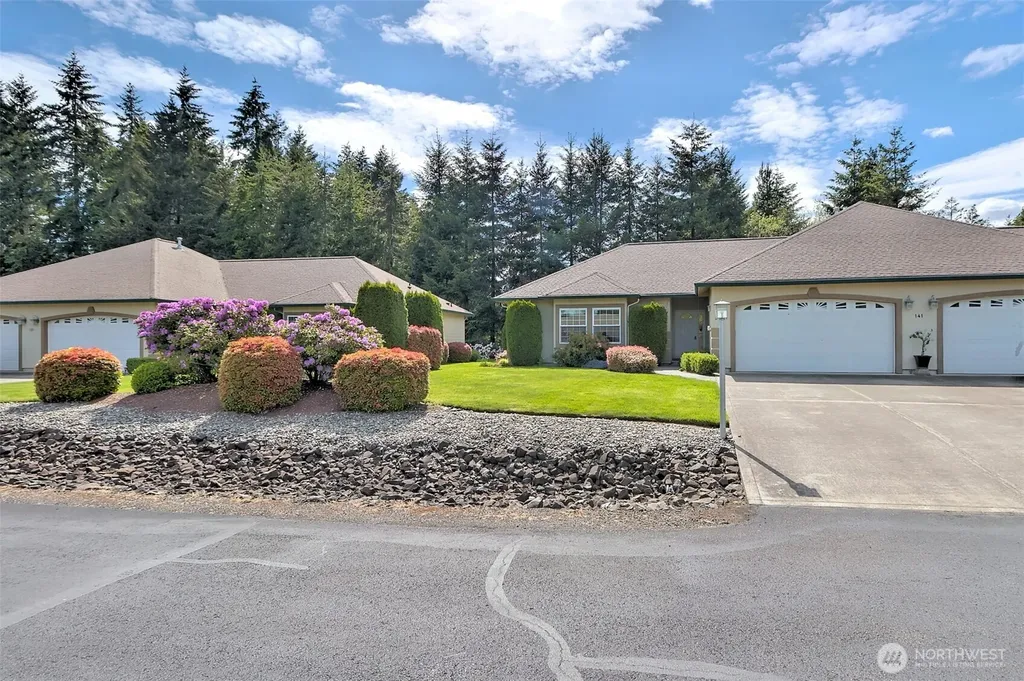 141 E Beaumont Drive Shelton WA 98584
