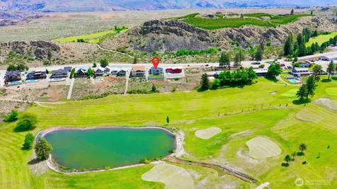 22 Frontage Road Pateros WA 98846
