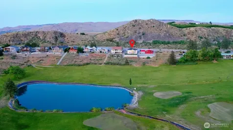 22 Frontage Road Pateros WA 98846