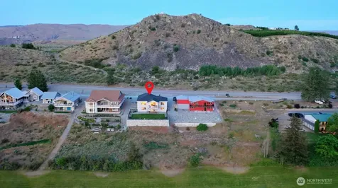 22 Frontage Road Pateros WA 98846