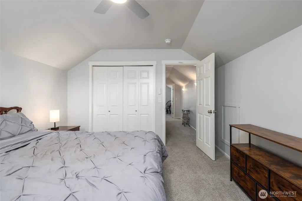 232 Sinclair Alley Mount Vernon WA 98274