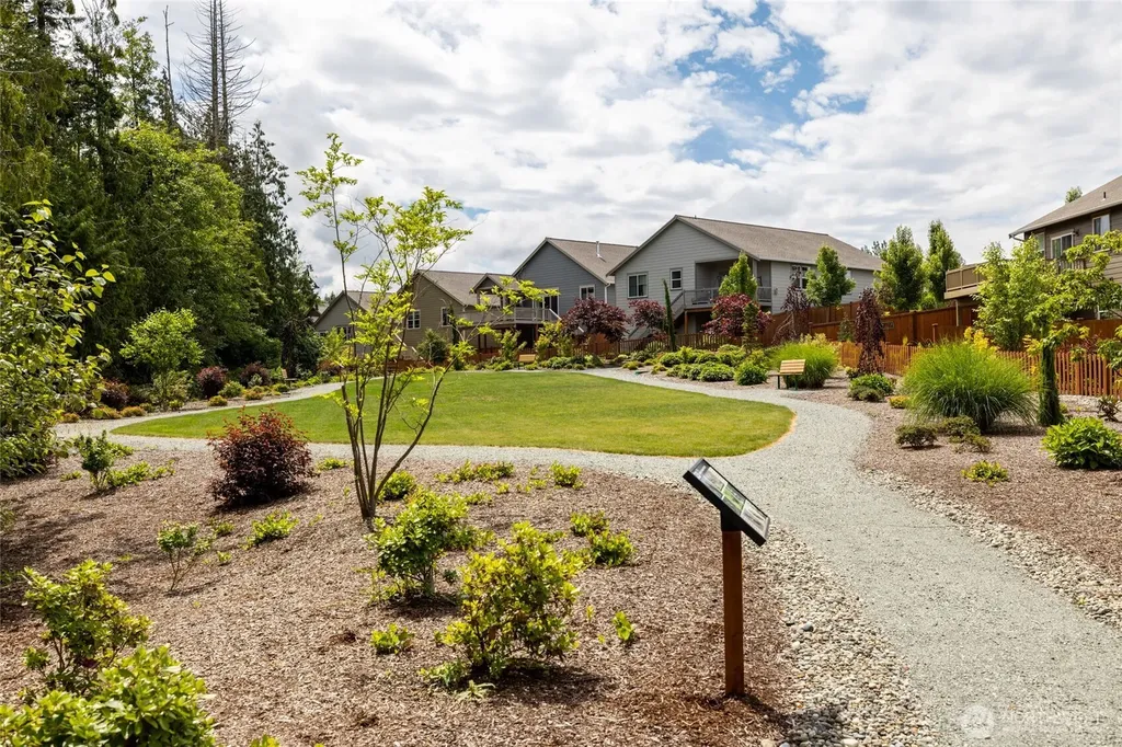 232 Sinclair Alley Mount Vernon WA 98274