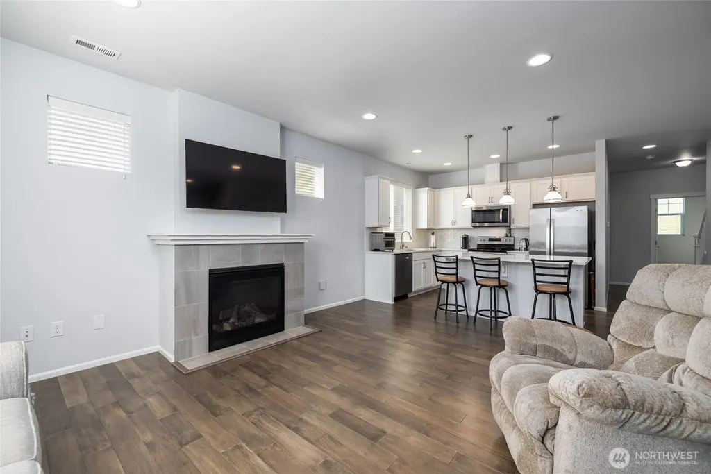 232 Sinclair Alley Mount Vernon WA 98274