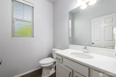 232 Sinclair Alley Mount Vernon WA 98274