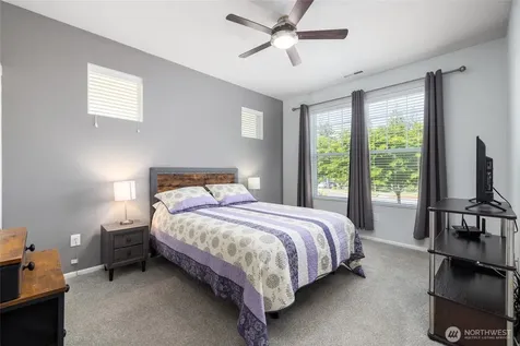 232 Sinclair Alley Mount Vernon WA 98274