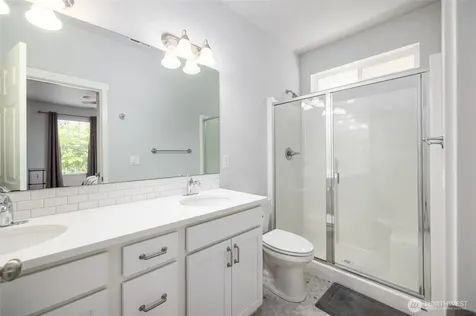 232 Sinclair Alley Mount Vernon WA 98274