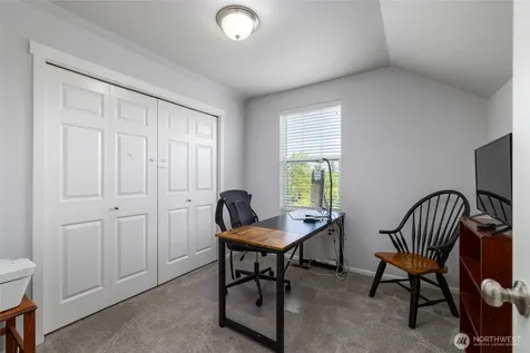 232 Sinclair Alley Mount Vernon WA 98274