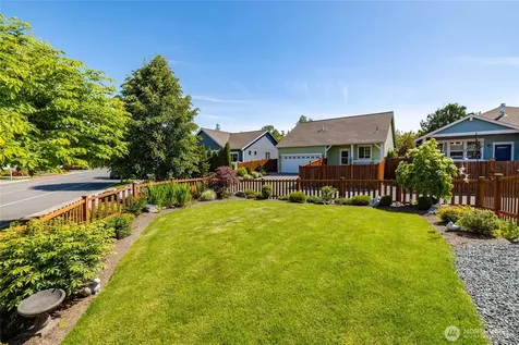 232 Sinclair Alley Mount Vernon WA 98274