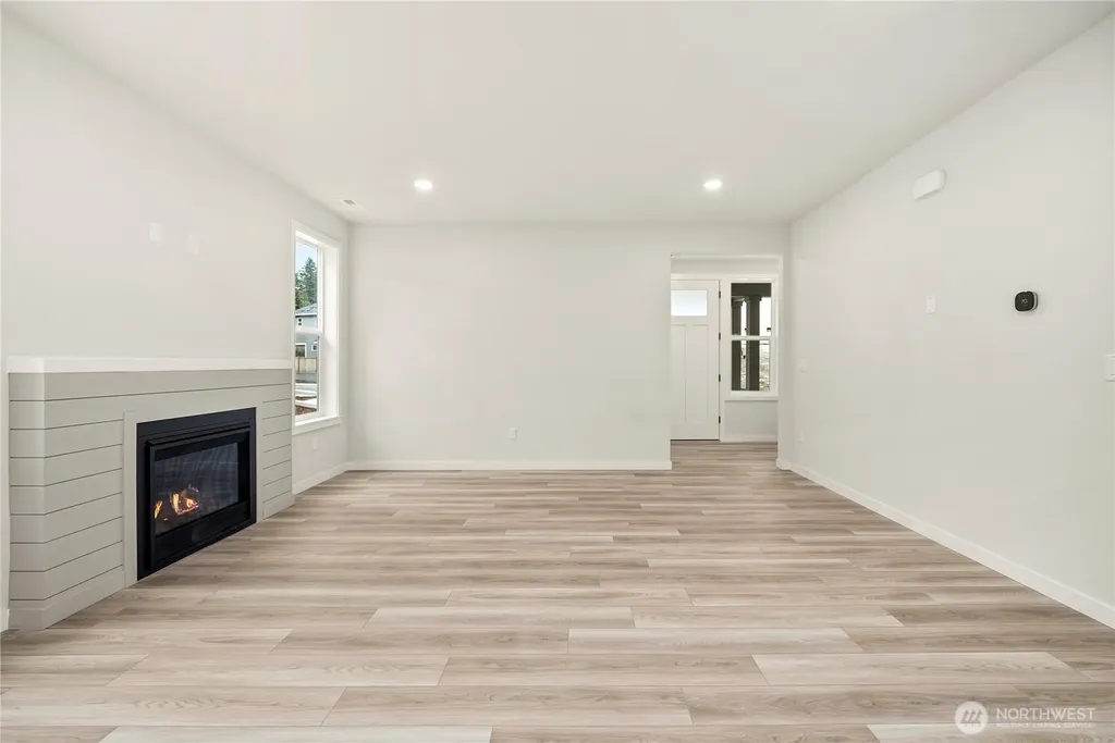 3975 Flat Top Drive Bremerton WA 98312