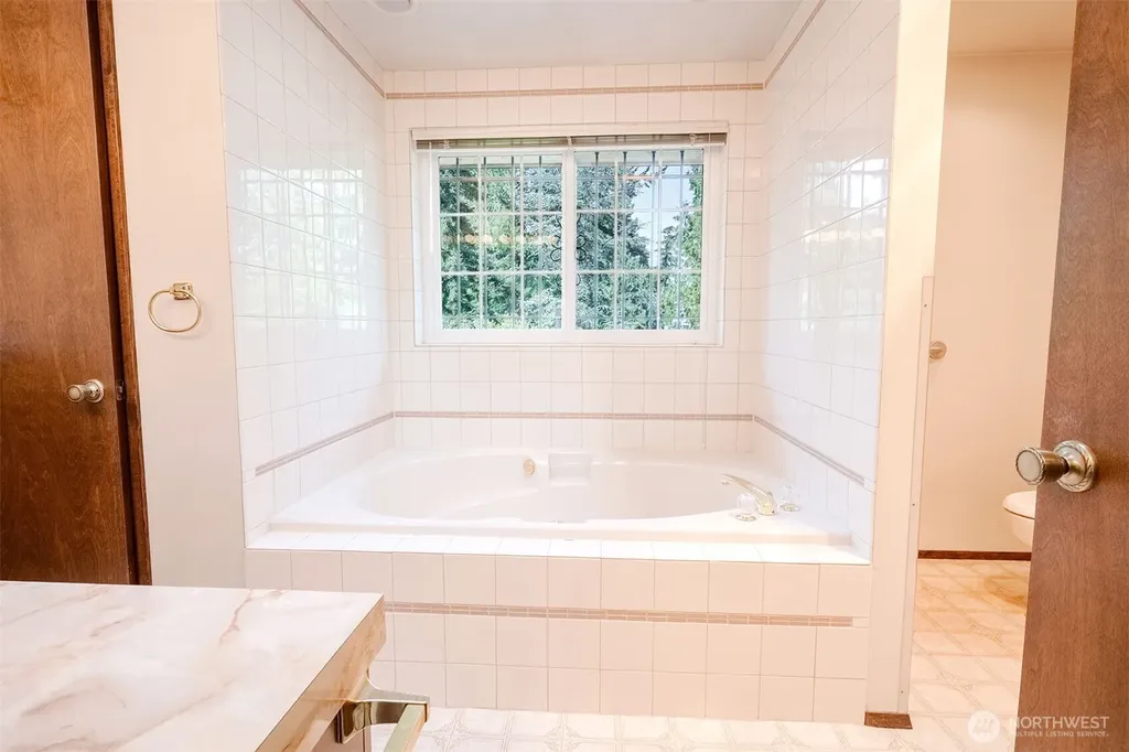 8017 47th Place W Mukilteo WA 98275