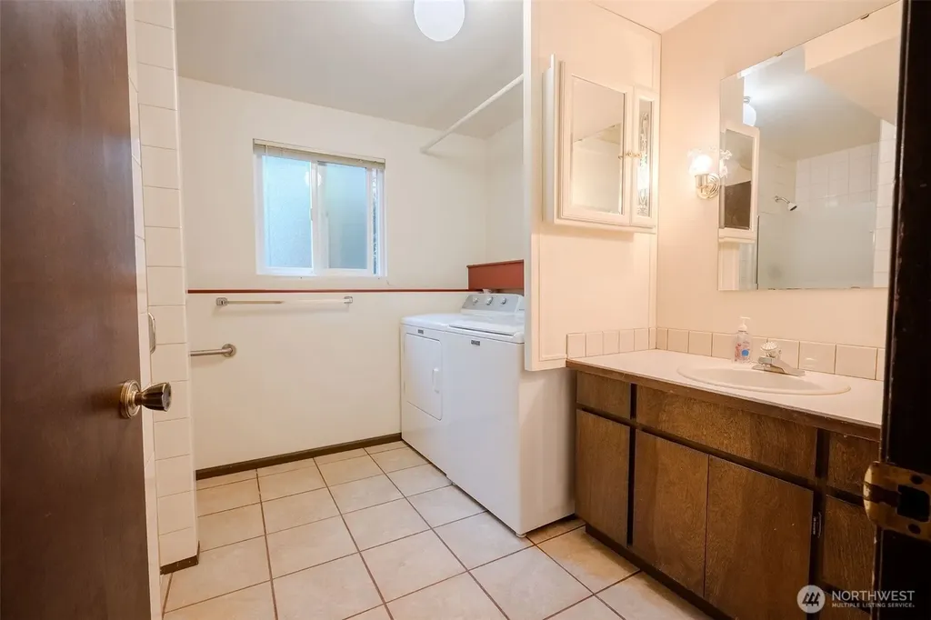 8017 47th Place W Mukilteo WA 98275