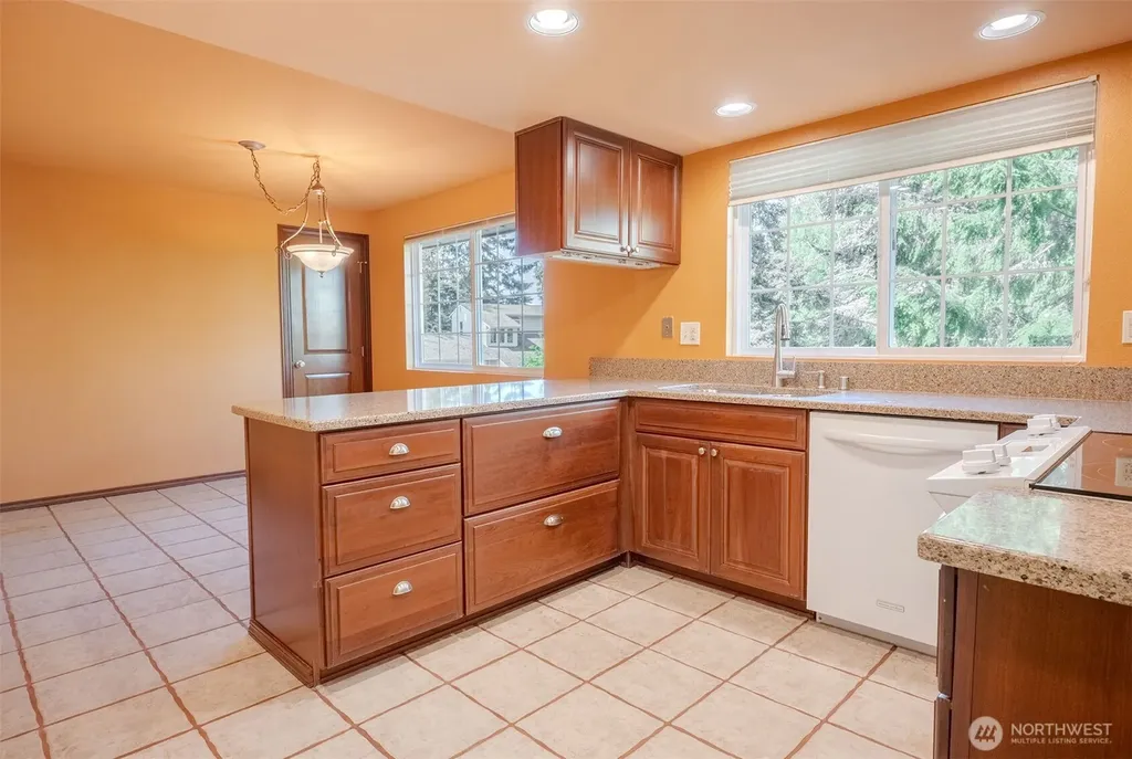 8017 47th Place W Mukilteo WA 98275