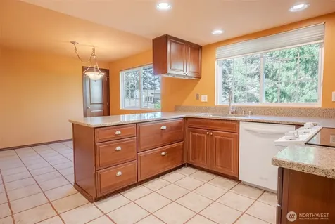 8017 47th Place W Mukilteo WA 98275