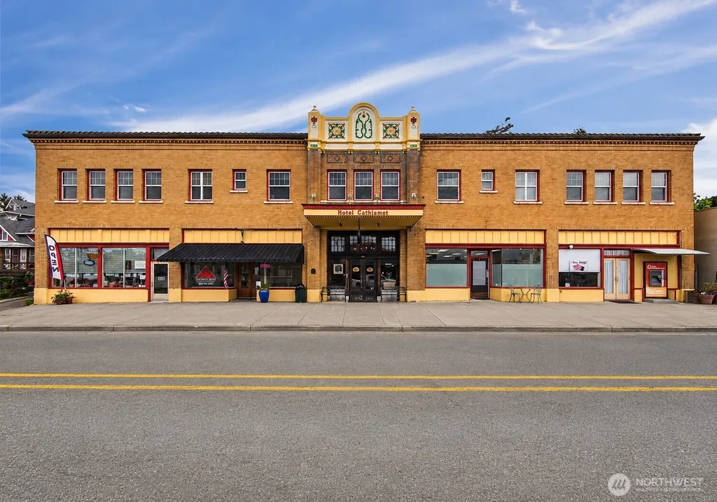 69 Main Street Cathlamet WA 98612