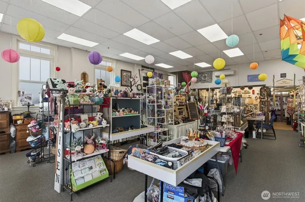 69 Main Street Cathlamet WA 98612