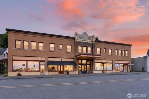 69 Main Street Cathlamet WA 98612