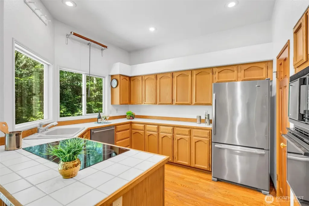 3255 Sierra Court SW Issaquah WA 98027