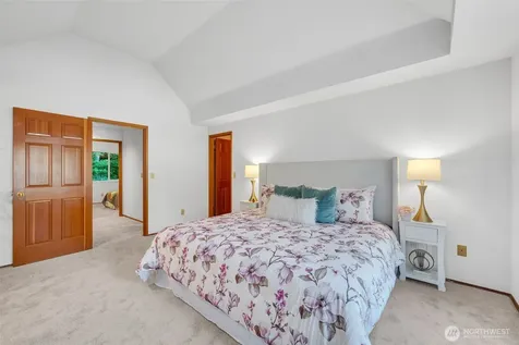 3255 Sierra Court SW Issaquah WA 98027