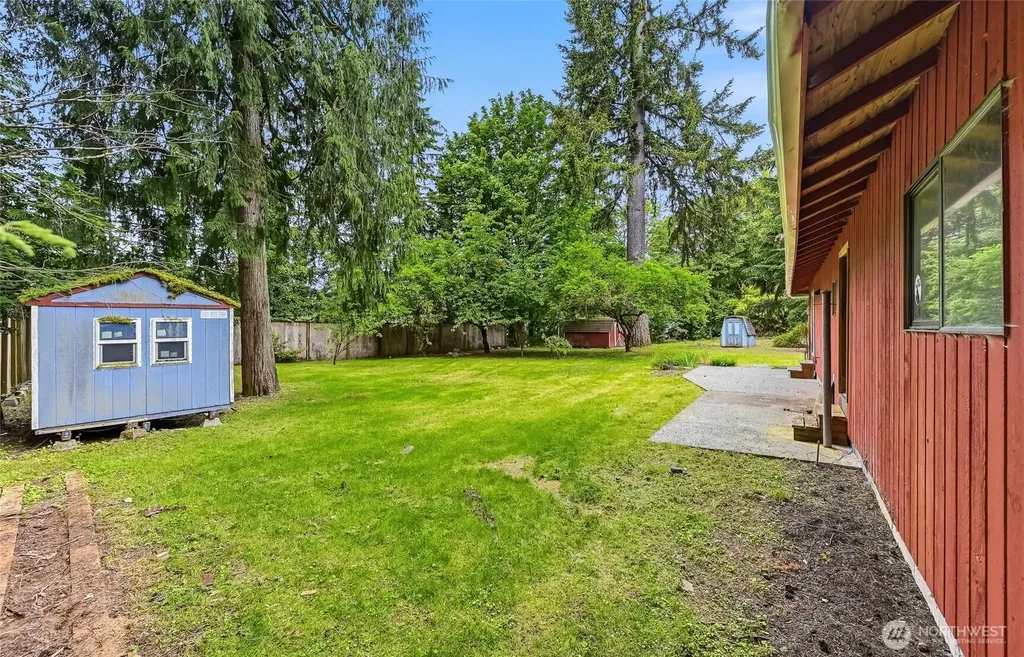 8221 308th Avenue SE Issaquah WA 98027
